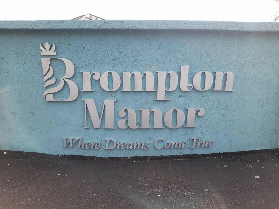 Loodik Vacation Home Brompton Manor Black River Bagian luar foto